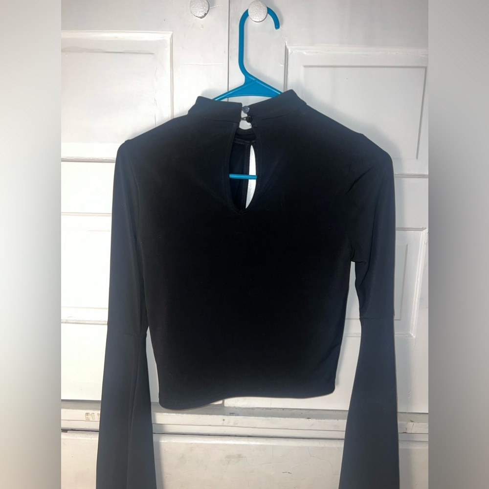 Forever 21 Long Bell Sleeve Top Size Medium